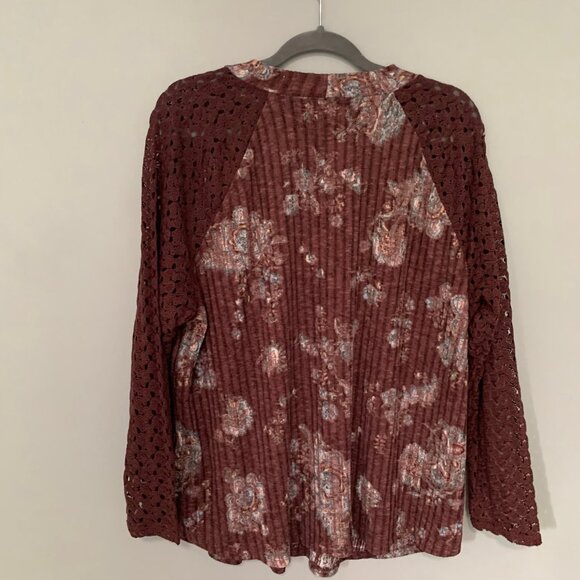 NEW Maurices long sleeve lace cutout detail pullover stretch top shirt - Picture 7 of 10